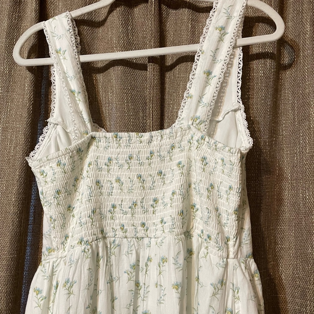 $40 NEW American Eagle Blue Floral White Dress Size M - Picture 3 of 6